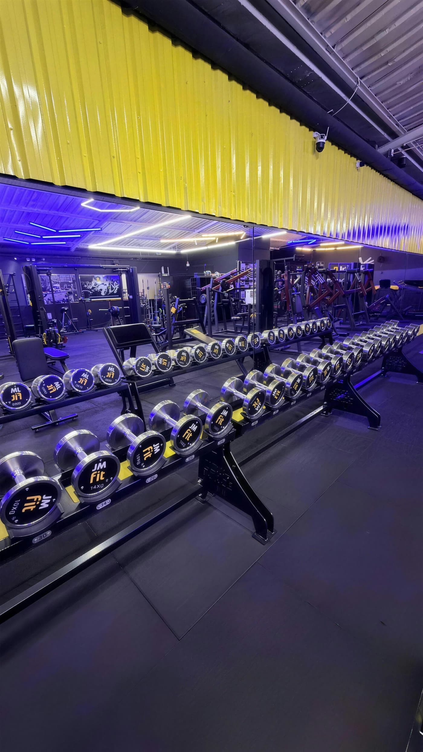Equipamentos e halteres da JMfit